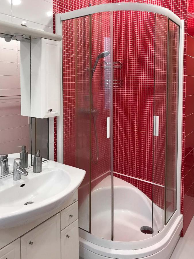 Family Apartment Near The University TTchernivtsi Extérieur photo